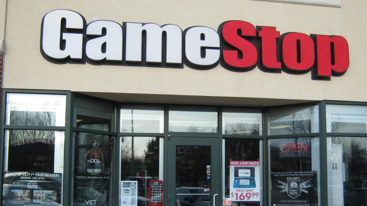 gamestop lays off managers