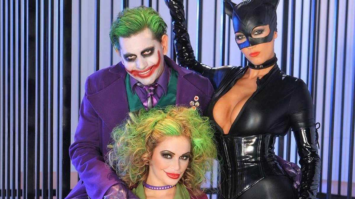 mortal kombat 11 joker porn parody tweet source