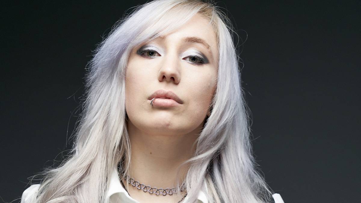 zoe quinn accuses night in the woods dev of abuse