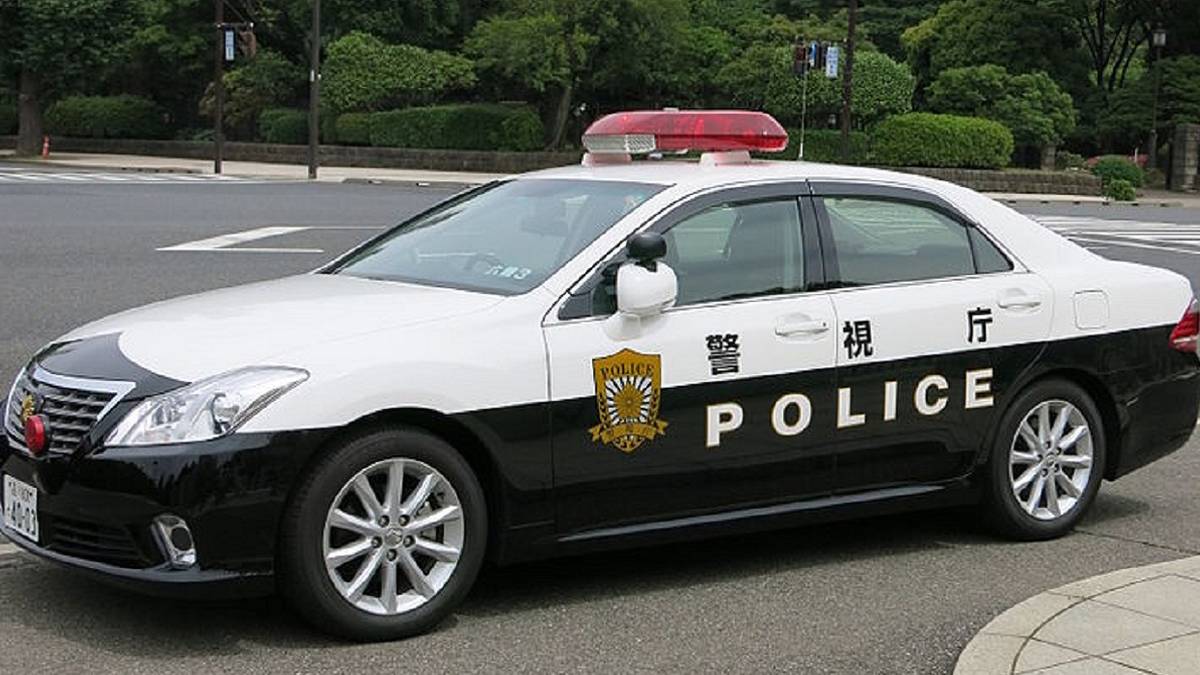 Japan police car