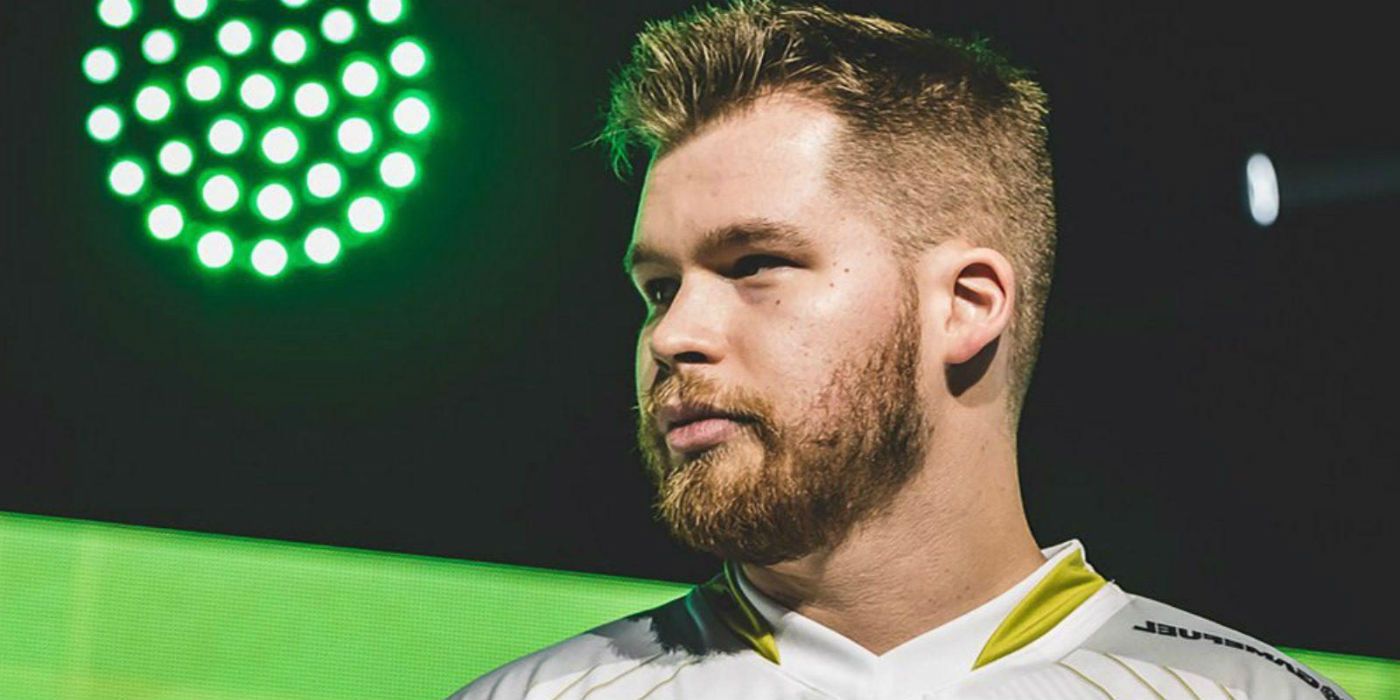 Pro Call of Duty Player Crimsix Explains How He Was Forced Out of OpTic Gaming