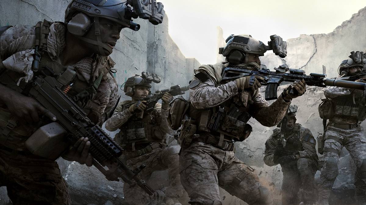 Soldiers breach and clear.