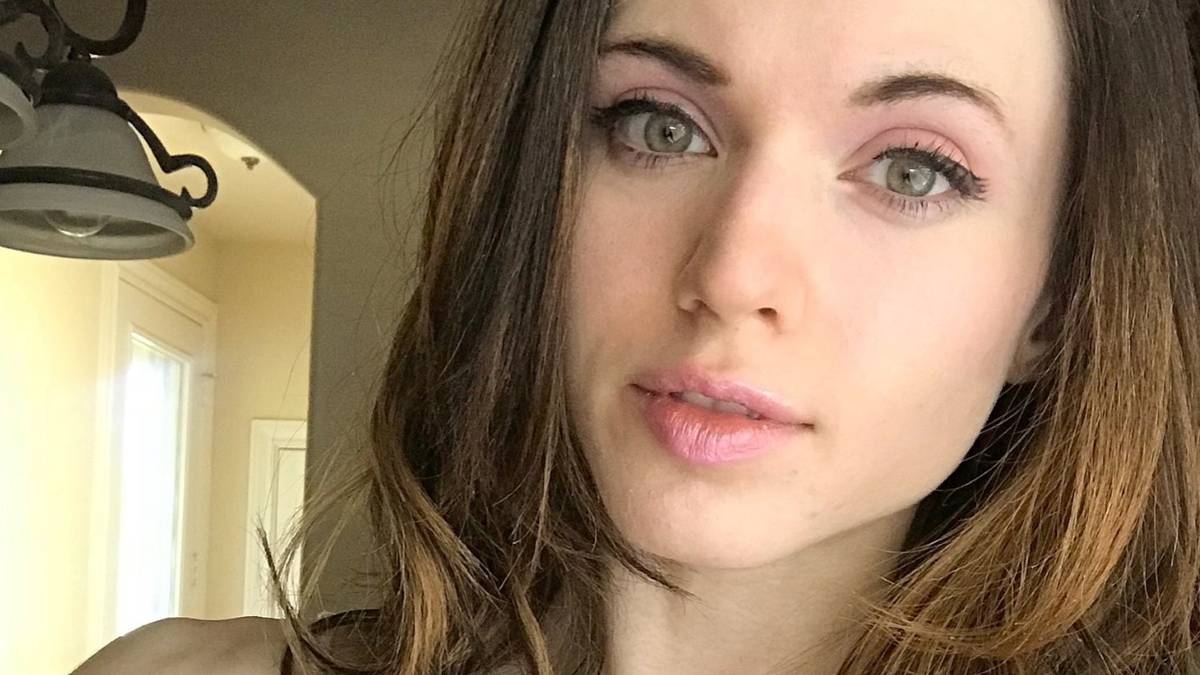 Twitch Streamer Amouranth Loses Hundreds of Thousands of Followers ...