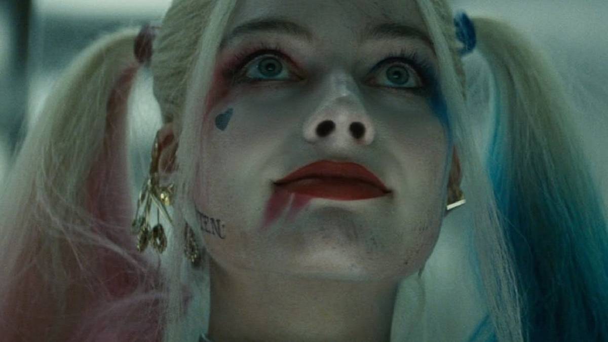 mortal kombat 11 cassie cage harley quinn skin