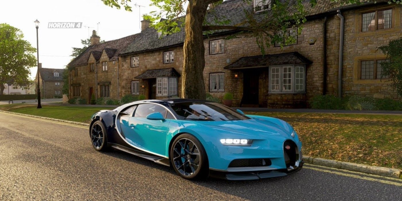 Forza Horizon 4 Bugatti Chiron, вид на три квартала в комплексе зданий в старинном стиле