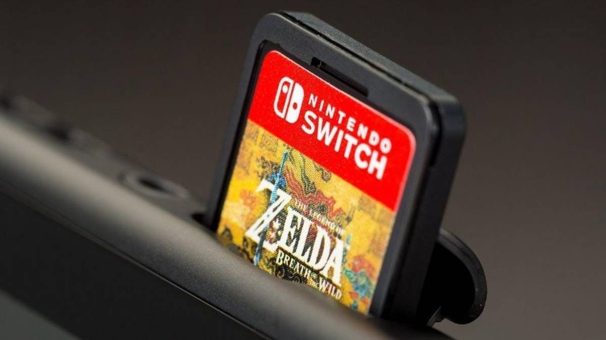 nintendo switch cartridge in console