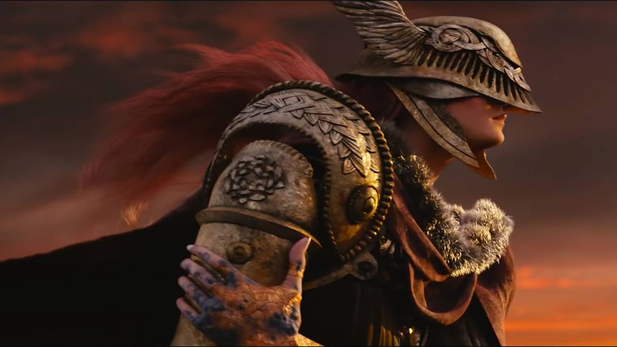 Elden Ring character holding arm with injured hand