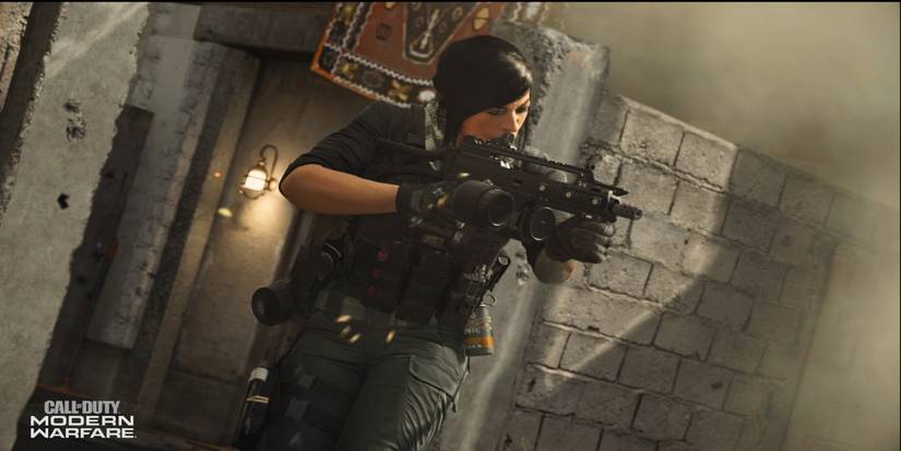 modern warfare promo image mara walking with gun