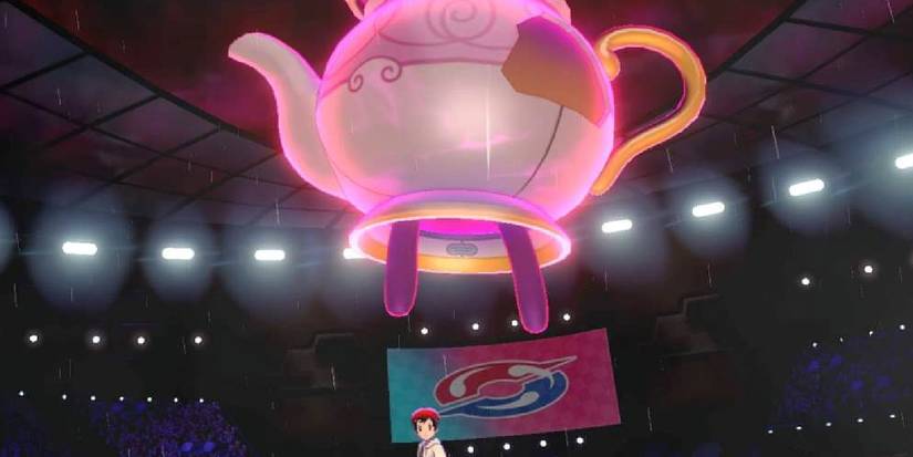 Counterfeit Polteageist_Easter Eggs in Pokemon Sword And Shield Only True Fans Noticed