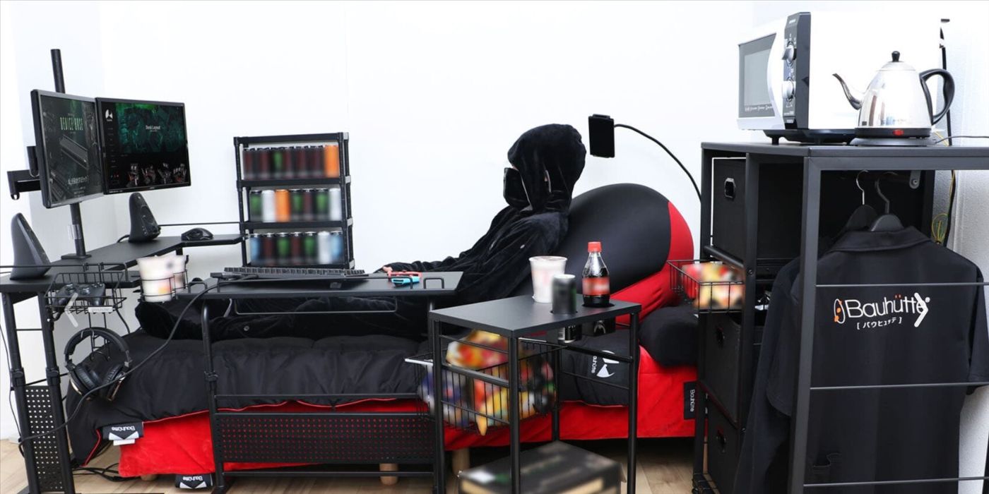 Desk-Equipped Gamer Beds : Bauhutte Gaming Accessories