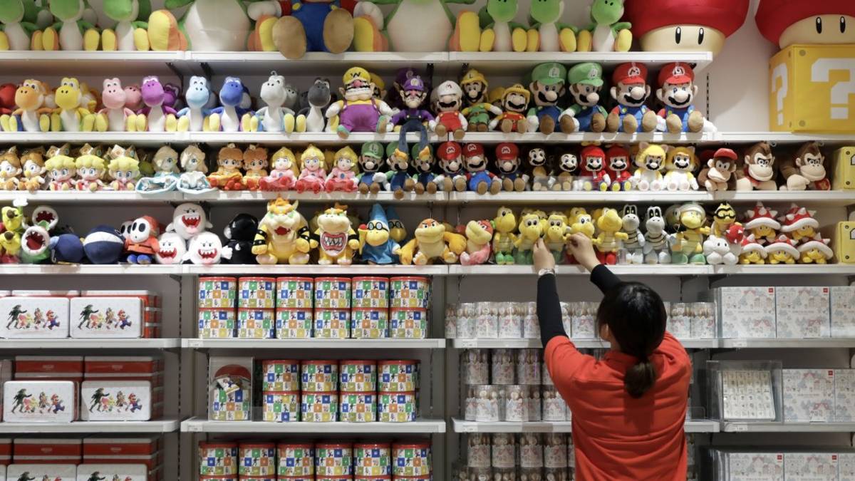 nintendo store tokyo yoshi mario plush