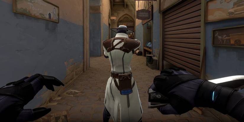 counter-strike: go player kick phone