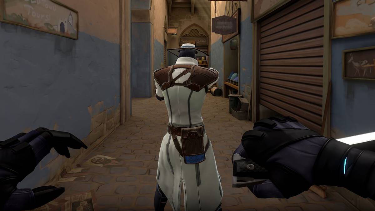 counter-strike: go player kick phone