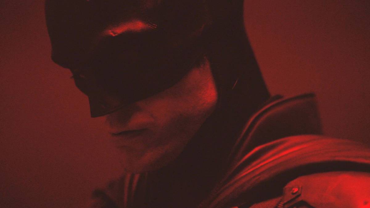 Robert Pattinson The Batman looking down