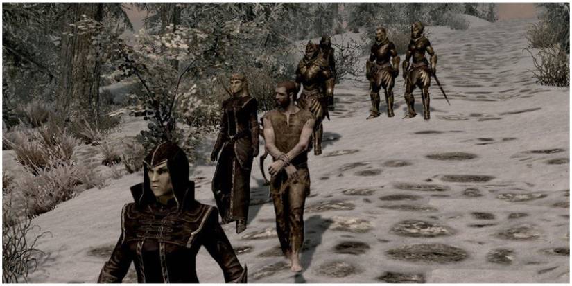 The Thalmor with a prisoner