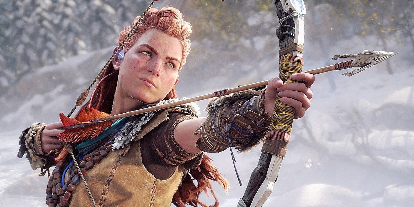 Aloy drawing her bow.