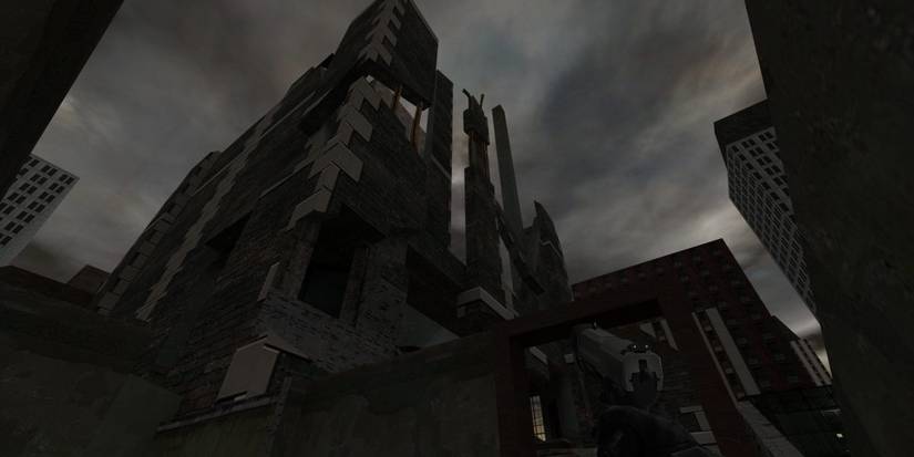 Half-Life 2 Cut Skyscraper Level Cropped