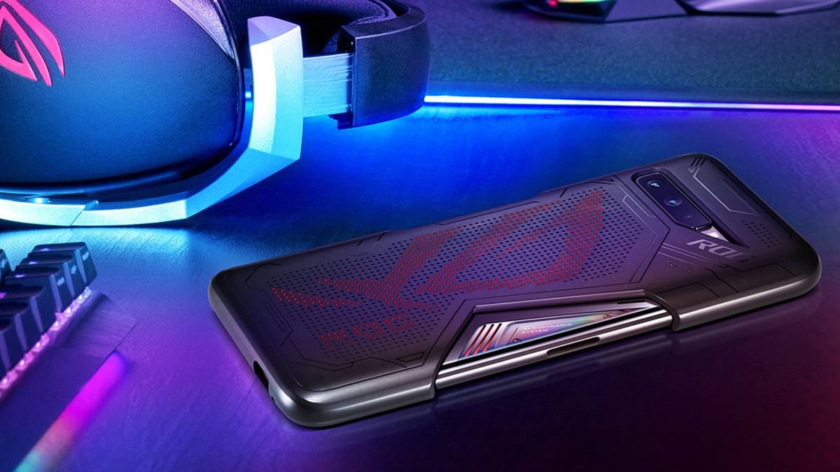 ROG Phone 3 on chroma table