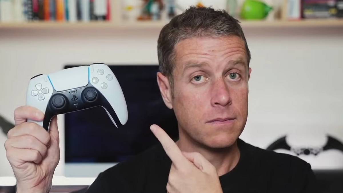 geoff-keighley-with-dualsense