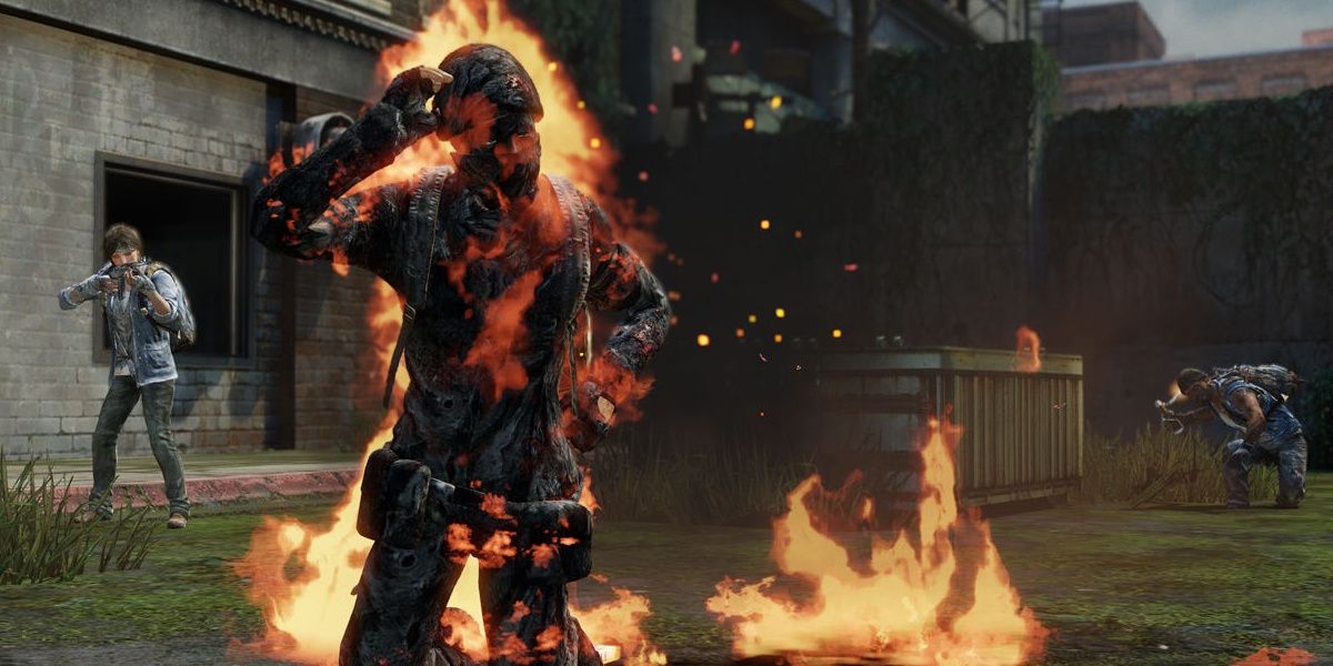 Menggunakan molotov di The Last of Us
