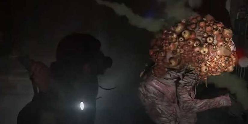 A shambler in The Last of Us