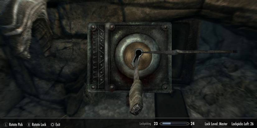 lockpicking in Skyrim