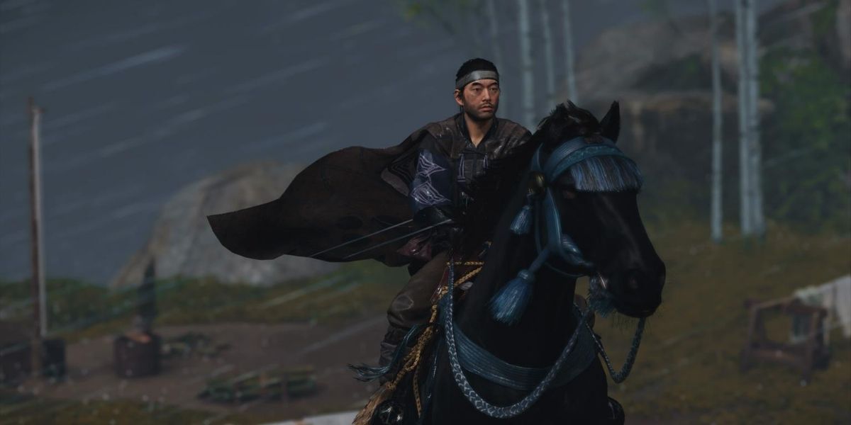 Джин едет на своей лошади по ландшафту Ghost of Tsushima.