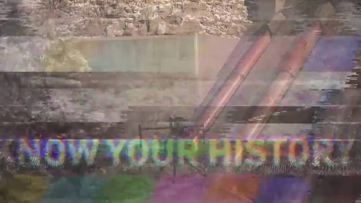 history glitch warzone