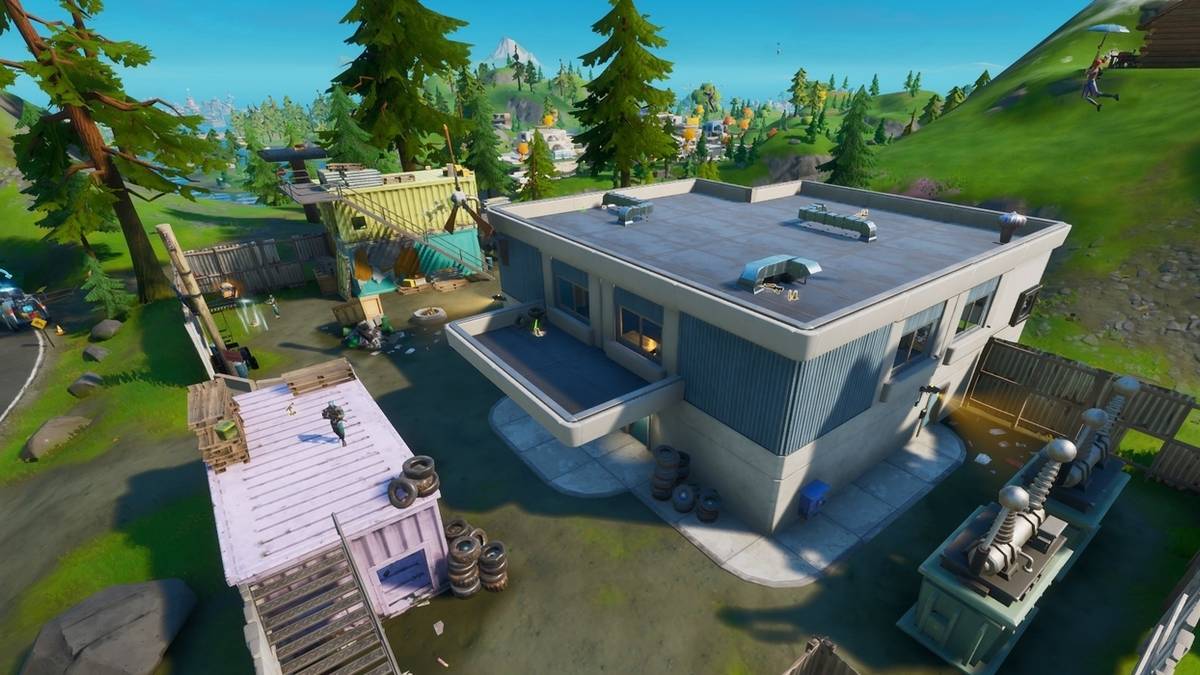 Fortnite Week 9 Gas up at Catty Corner Challenge