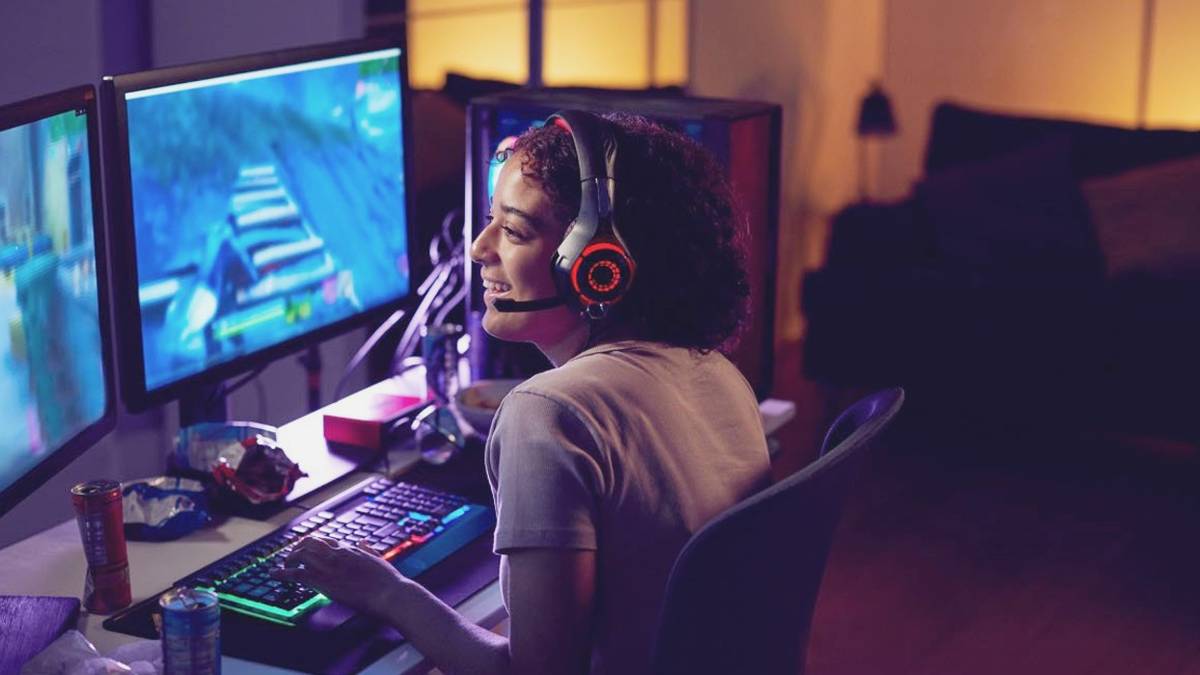 headphones rainbow backlit keyboard