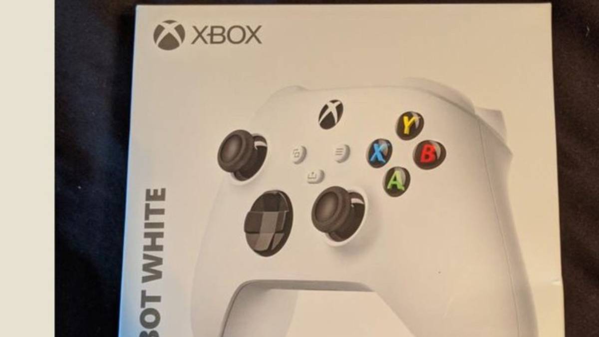 xbox series x controller leak box closeup