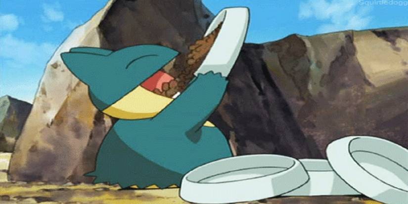 A Munchlax eating
