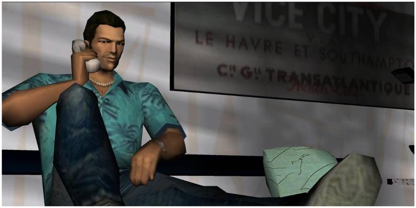 Tommy on the phone with Sonny at the beginning of the game