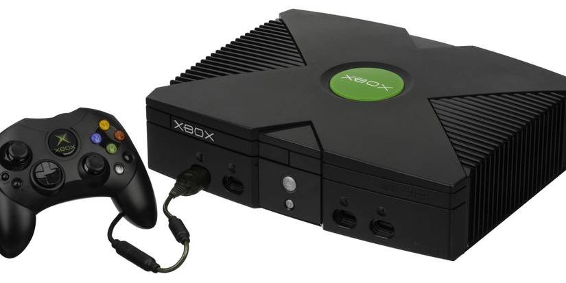 Original Xbox Console And Controller. Showing Duke Model. From Wikipedia.