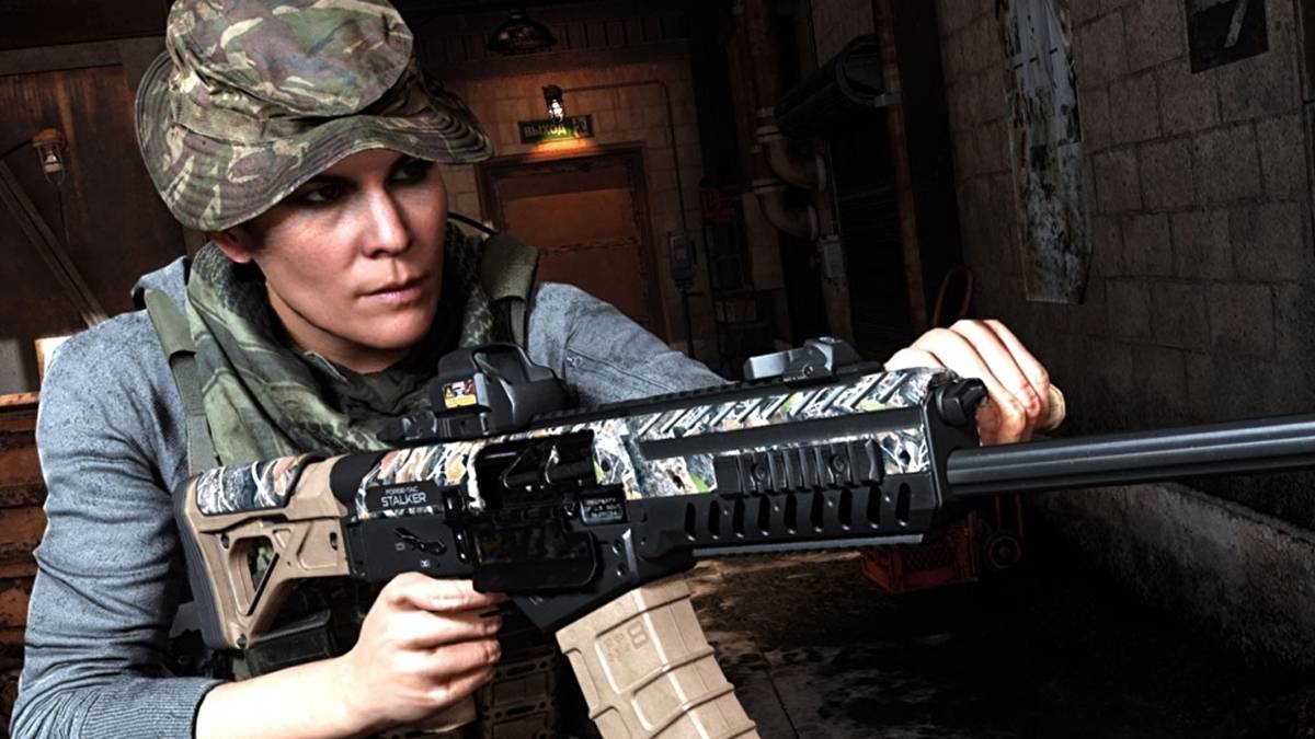 operator wielding stalker