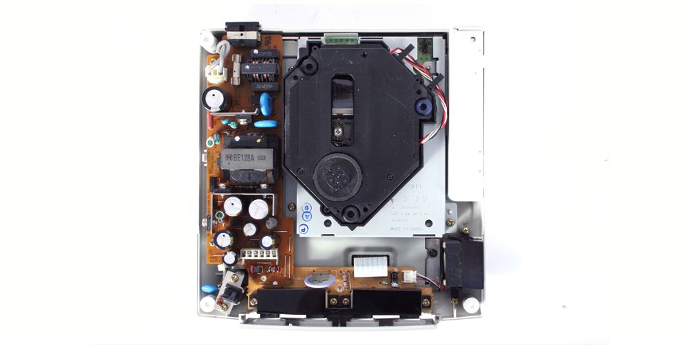 The inside of a Dreamcast