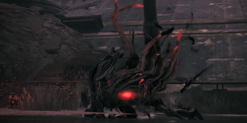 Remnant From The Ashes: The Mauler Coming Out Of A Roll In Its Intro Cinematic