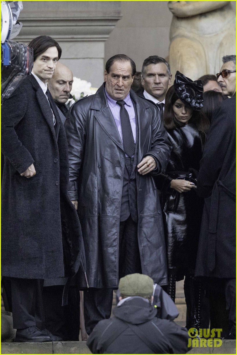 Robert Pattinson, Colin Farrell, and Zoe Kravitz on the set of The Batman