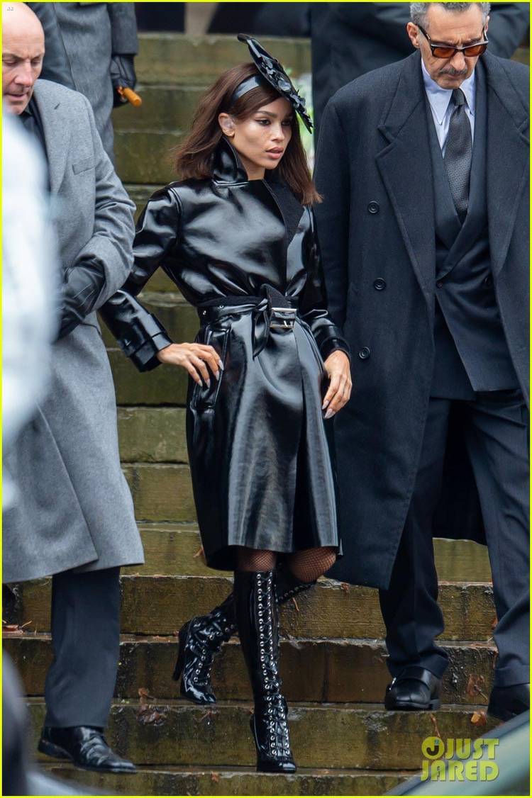Zoe Kravitz and John Turturro on the set of The Batman