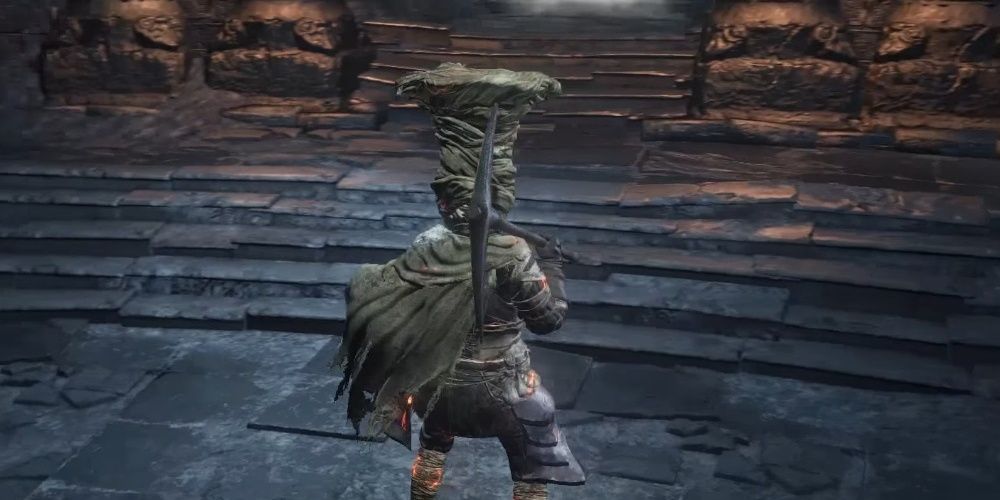 Dark Souls 3 Xanthous Armor from the back