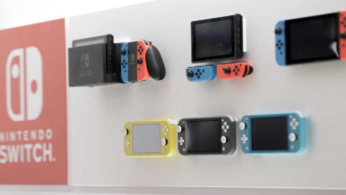 all versions of the switch displayed