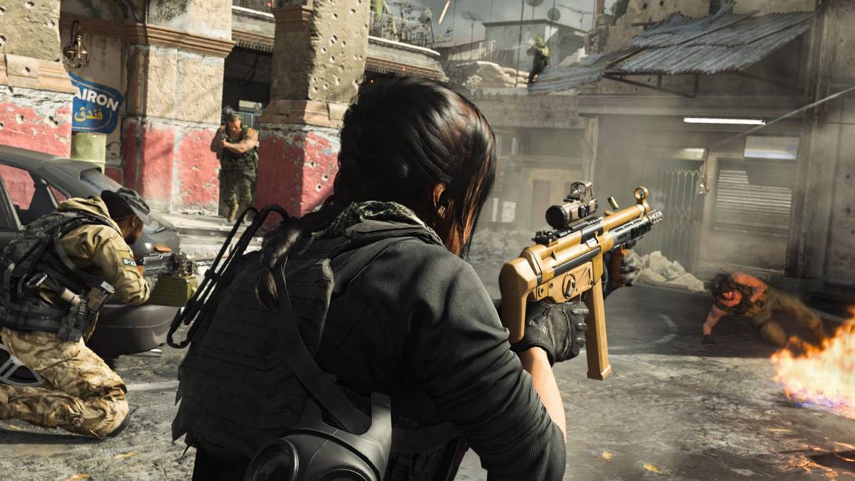 operators appraoching building ground war