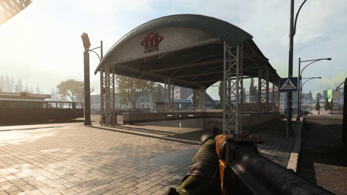 warzone player entering the subway with an ak47