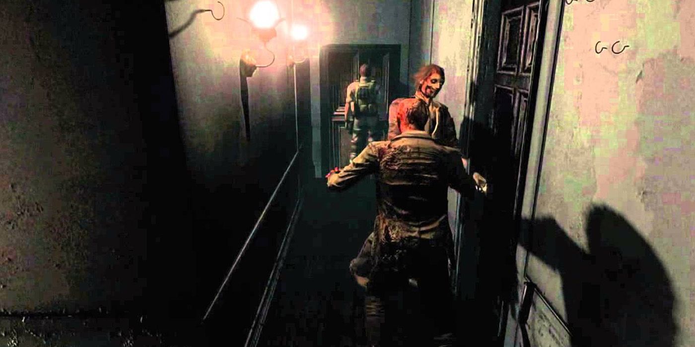 A Crimson Head fighting the player - Resident Evil T Virus Facts