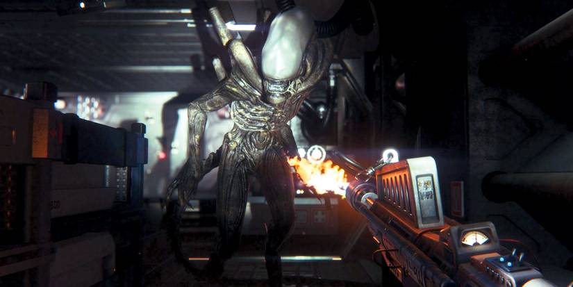 Alien Isolation Xenomorph Approaches Gunfire