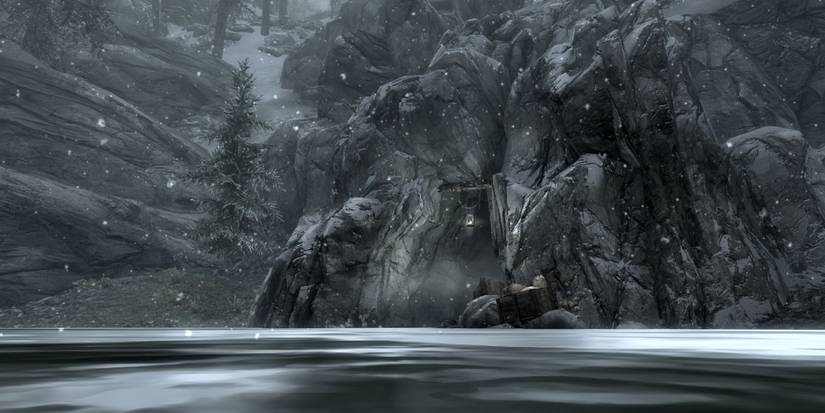 Skyrim Stony Creek Cave Entrance