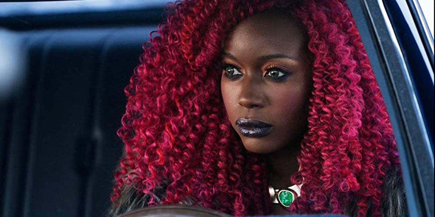 Starfire looks out of a car in Titans
