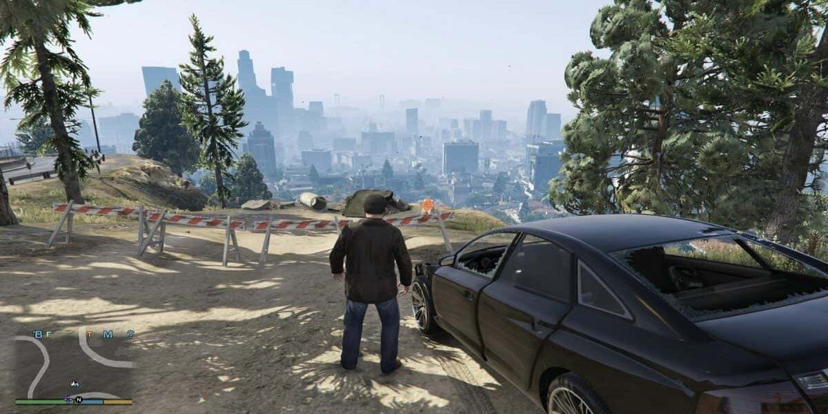 GTA 5, michael looking at city from a viewpoint