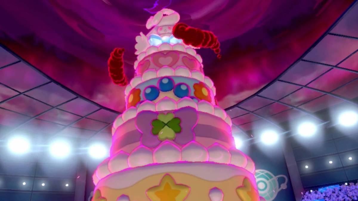 fan baking birthday cake