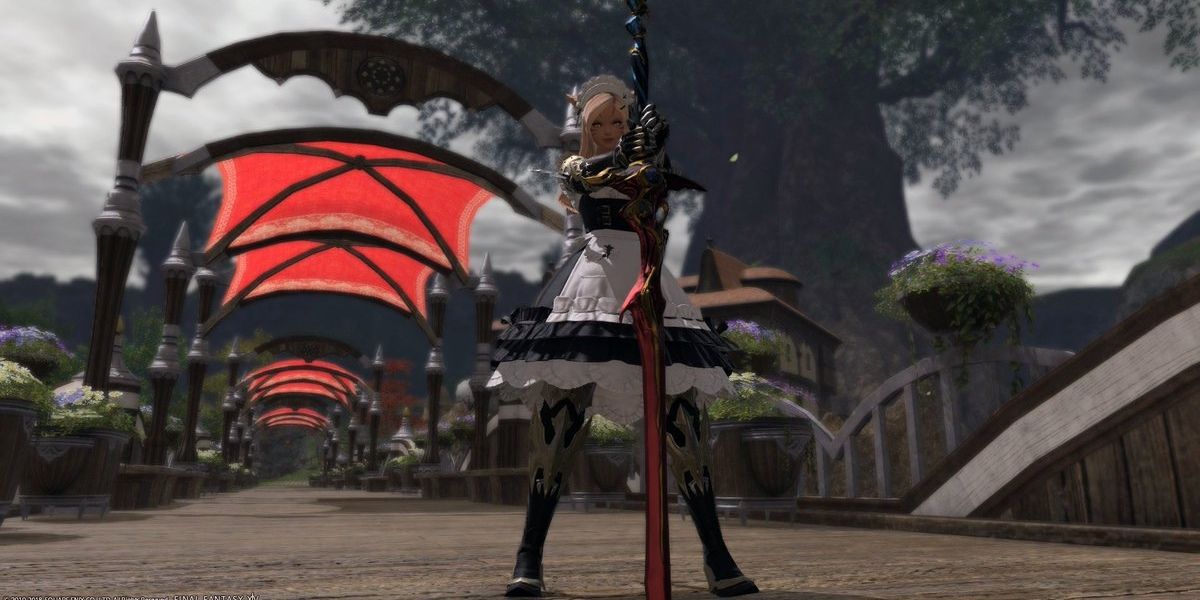 player in maid outfit battle stancing with greatsword